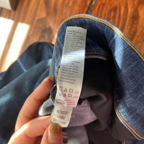 Spanx Distressed Ankle Skinny Jeans Medium Wash Pull On Size Medium - Picture 13 of 16